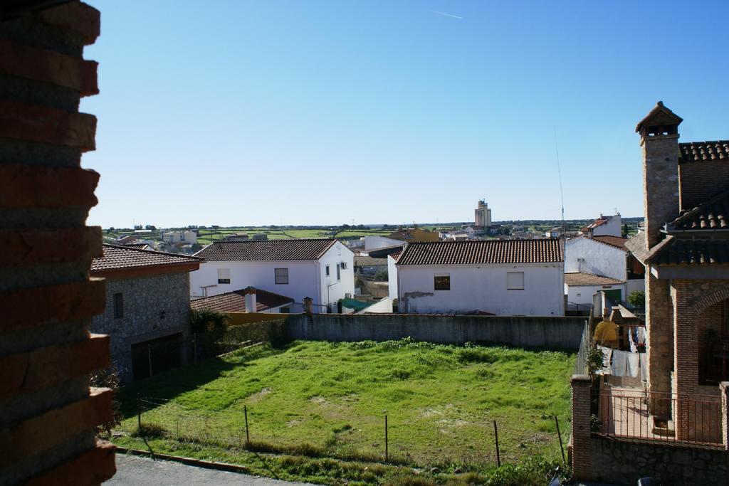 Casa Rural Pena Falcon Torrejón el Rubio Екстериор снимка