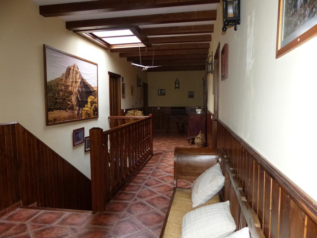 Casa Rural Pena Falcon Torrejón el Rubio Екстериор снимка