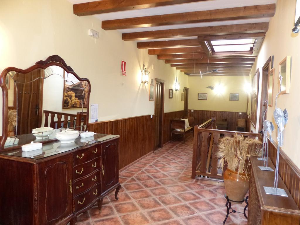 Casa Rural Pena Falcon Torrejón el Rubio Екстериор снимка