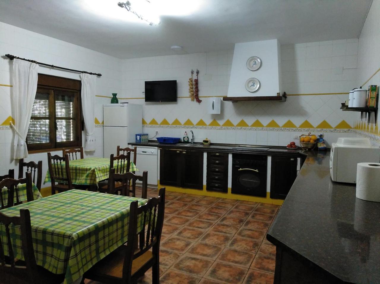 Casa Rural Pena Falcon Torrejón el Rubio Екстериор снимка